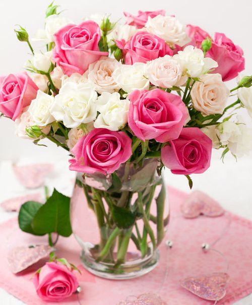 5 важных моментов по уходу за розами в вазе
